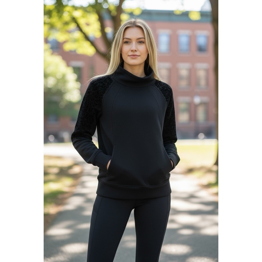 Lululemon Women's Sweatshirt Black With Flocking Back Zip Size 8
